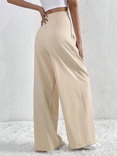 Wide Leg Pleated Solid Color Trousers with a Relaxed Fit