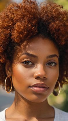 Reasons to Choose Fall Hair Colors for Black Women TWA Fiery Red Highlights Feathered Pixie, Hair Colors For Black Women, Colors For Black Women, Dark Fall Hair, Pixie Haircut Styles, Chic Hairstyle, Teeny Weeny Afro, Pixie Cut Styles, Short Curls