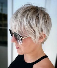 How To Grow Out Pixie Haircut, Hairstyles When Growing Out Hair, Growing Short Hair Into A Bob, Short Pixie Grow Out, Growing Pixie Into Bob, Pixie Bob Haircut Thick Hair, Pixie To Bob Transition How To Grow, Growing Out A Short Haircut