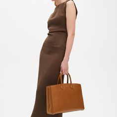 Madison Tote in Smooth Tan | Aspinal of London Elegant Watches Women, Tech Essentials, Modern Handbag, Tan Leather Tote, Laptop Bag For Women, Leather Office, Office Bag, Brown Leather Totes, Aspinal Of London