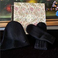 Nwt Tory Burch Ribbed Merino Wool Hat And Gloves Mittens Set Black One Size New With Tag Gift Box Included 100% Wool Wool Hat, Mitten Gloves, Merino Wool, Gift Tags, Tory Burch, Gloves, Gift Box, Women Accessories, Wool