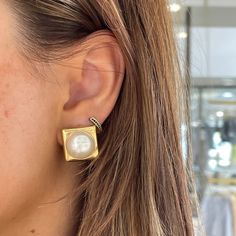 gold square and pearl studs elegant statement earrings, every girl needs Anthropologie Jewelry Earrings, Contemporary Vintage, Zara Jewelry, Vintage Style Earrings, Luxury Contemporary, Dragonfly Earrings, Teardrop Dangle Earrings, Girl Needs, Pearl Hoop Earrings