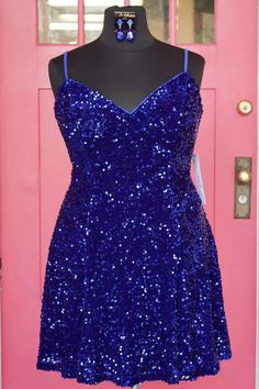 Take your homecoming look to the next level with this stunning Plus Size Royal Blue A-Line Short Hoco Dress. Crafted with luxurious fabric and a timeless A-Line silhouette, this sophisticated homecoming dress royal blue color provides a romantic allure and a flattering fit that exudes timeless elegance. The perfect cho White Iridescent Prom Dress, Iridescent Prom Dress, Royal Blue Homecoming, Royal Blue Homecoming Dress, Plus Size Homecoming Dresses, Short Skater Dress, Blue Homecoming Dress, Hoco Dress, Blue Homecoming Dresses