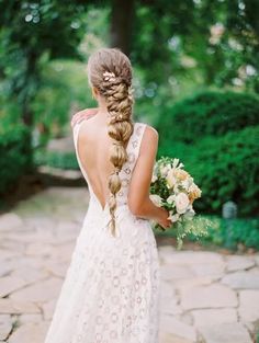 Kardashian Wedding, Gold Bridal Crowns, Wedding Needs, French Twist Hair, Outdoor Wedding Inspiration, Douro Valley, Oval Face Hairstyles, Theme Dress