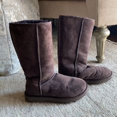 Gorgeous Chocolate Brown Tall Ugg Boots. Excellent Like New Condition. Tall Ugg Boots, Tall Ugg, Tall Uggs, Ugg Boots Tall, Womens Uggs, Ugg Shoes, Ugg Boots, Chocolate Brown, Rain Boots