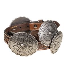 M&F Western Products Brown Hand Tooled White Stitching Silver conchos A1530508 This beautiful concho belt is a classic staple for any fashionista's closet! Shelby Miller, Concho Belts, Tooled Leather Belts, Brown Hand, Concho Belt, Branded Belts, Western Belts, M F, Belt Shop