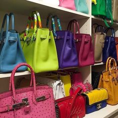 Handbag Heaven, Hermes Handbags, Cute Purses, Hermes Bags, Looks Chic, Rich Colors, Cute Bags, Hermes Bag