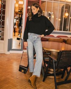 Classic Clean Outfits, Minimalist Easter Outfit Women, Fall Trends For 2023, Petite High Waisted Wide Leg Jeans, Gap Fall Outfits, Black Goucho Pants Outfit Winter, Modern Minimalist Clothing, Elevated Sweater Outfits, Duster Shacket Outfit