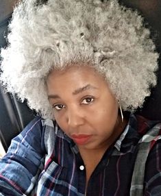 Natural Gray Hair Over 50 Black Women, Grey Hair Colour, Graying Gracefully, Grey Hair Journey, Gray Hairstyles, Silver White Hair, Afro Natural