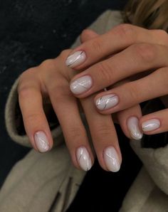 Nail Minimal Design, Nail Art Minimal, Minimal Nails Art, Hello Nails, Subtle Nails, Beige Nails, Minimal Nails, Casual Nails