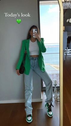 2022 Casual Outfits, Casual Outfits Trendy, Stile Kylie Jenner, Green Outfits, Looks Pinterest, Causual Outfits