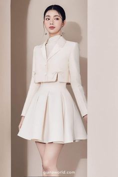 Emcee Outfit, Korean Fashion Dress Elegant, Glamouröse Outfits, Korean Fashion Dress, Elegante Casual, Mode Kpop, Modieuze Outfits, Elegantes Outfit, Looks Chic