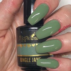 Jungle Jane is a sage green. Magpie Gel Polishes are formulated with the highest quality, adhere to the strict EU regulations and are fully manufactured in the UK. Magpie Gel Polish is 100% pure gel which offers more durability without any of issues that come from hybrid gel polishes. Magpie Gel Polish benefits include: does not dry or thin the natural nail excellent adhesion (no aggressive nail prep or filing needed) beautiful creamy texture applies easily and does not run into the cuticle curv Toenail Polish Designs, Fall Gel Nails, Green Nail Designs, Colorful Nail Designs, Autumn Vibes, Fabulous Nails, Cute Nail Designs, Chic Nails, Fancy Nails