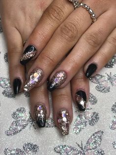 24 Best January Nails To Recreate - Inspired Beauty Champagne Nails, Top Nails, Champagne Bubbles, Glam Nails, Touch Of Class, Pink Champagne, Nails Design, Nails Nails, Coffin Nails