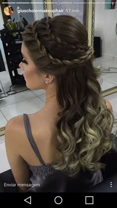 Curls And Braids Hairstyles Wedding, Wedding Hairstyles Braided Half Up Half Down, Peinados De Graduacion Suelto, Peinados Para Xv Años, Long Hair Models, Hair Upstyles, Quince Hairstyles, Hair Bridesmaid, Penteado Cabelo Curto