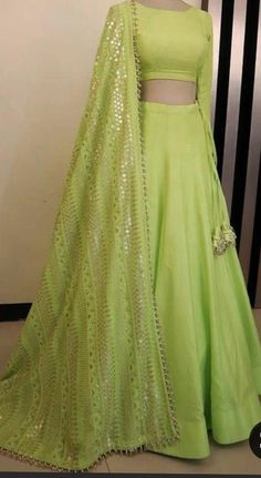 Lahnga Design Latest Simple, Lahanga Design Latest Simple, Plain Lehenga Designs, Lime Green Outfit Ideas, Lime Green Lehenga, Tent Bed, Tent House, Indian Outfits Lehenga