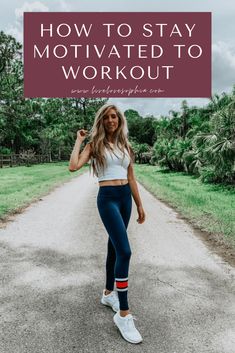 It can be really tough to start working out, but even harder to stay motivated to keep working out. Here are some #workouttips to help you on your fitness journey. #workouttips #fitnessmotivation How To Keep Motivated To Work Out, Workouts Low Impact, Fit Mom Motivation, Mom Body, Mom Bod, Fitness Motivation Pictures, Workout Aesthetic