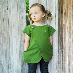 The Lucy Tunic PDF Sewing Pattern by ShwinDesigns on Etsy Shoes Diy, Diy Vetement, Costura Diy, Tunic Pattern, Top Sewing Pattern, Diy Pattern, Cool Stuff, Learn To Sew, Sewing For Kids