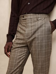 Our Perfect Pant.  Cut from fine Italian wool flannel, this soft pant is cut for a modern, tapered fit and is perfect dressed up or dressed down.  Tailored slim fit.  Fabric from Italy's Vitale Barberis Canonico Mill.  Zip fly with button closure.  Front and back pockets.  Unlined.  Tailored slim fit.  High rise (12. 5").  Inseams: Short 29. 5", Regular 31. 5", Long 33. 5" Model: Size 32x32, 6'2" (188cm). Slim Fit Business Pants For Fall, Business Slim Fit Pants For Fall, Fall Business Slim Fit Pants, Fall Business Slim Fit Bottoms, Slim Fit Business Casual Pants For Fall, Wool Business Casual Suits With Tapered Leg, Wool Tapered Leg Business Casual Suit, Wool Tapered Leg Suits For Business Casual, Slim Fit Dress Pants For Business In Fall