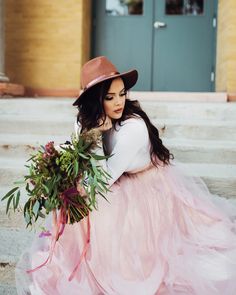 Maxi Tulle Skirt, Tulle Maxi Skirt, Lace Sleeveless Top, Pink Tulle, Pencil Skirts, Perfect Palette, Beach Photoshoot, Senior Pics