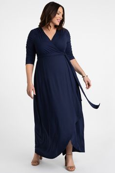 Spring is all about flowy dresses. Our plus size Meadow Dream Maxi Dress is a great style for weddings, special occasions and date nights. Soft jersey fabric is lightweight and comfortable. Ruched sleeves and a hi-lo hemline are chic. Made exclusively in women's plus sizes. Made in the USA. Shop our entire collection of plus size women's clothing at www.kiyonna.com. #plussizefashion What Shoes To Wear, Navy Maxi Dress, Wear To Work Dress, Maxi Dress Online, Maxi Dress Navy, Plus Size Maxi, Review Dresses, Queenstown, Plus Size Maxi Dresses