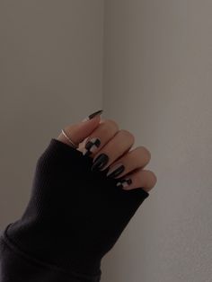 Black Color Block Nails, Black Checkered Nails Short, Nails 2023 Trends Checkered, Black Nail Designs Checkered, Black And Transparent Nails, Modern Black Nails, Gold Checkered Nails, Checkered Design Nails, Minimalistic Black Nails