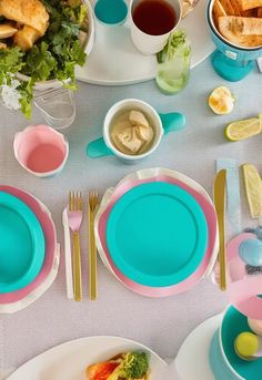 It can be sort of childish and unsophisticated to eat with only plastic utensils and dishware. So unless you absolutely need to, avoid it at all costs. 
#homebedroomrefresh #awesomebedrooms
#apartmentaestheticcozy #cozyfarmhouse bedroom #masterbedroomsdecorcozy Plastic Utensils