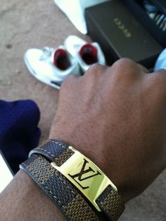 Louis Vuitton #mens #accessories Bracelet Man, Louis Vuitton Bracelet, Sac Louis Vuitton, Wrist Wear, Louis Vuitton Accessories, The Perfect Guy, Men's Bracelet, Lip Colour, Louis Vuitton Men