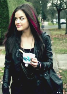 Pink Haircut, Pink Hair Streaks, Pink Brunette, Brunette Hairstyles, Brunette Ombre, Pink Streaks, Hair Color Streaks, Creative Hair, Aria Montgomery