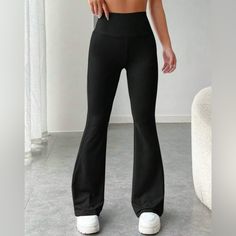 Wide Waistband Flare Leg Pants Size Small Comfortable Material Tight Fit, Good Condition Yoga Flare Pants, Boot Cut Leggings, Solid Color Pants, Bootcut Pants, Flare Leg Pants, Wide Waistband