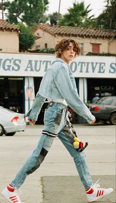 Androgyny Aesthetic, Art Outfit, Fashion Corner, Mens Outfit Inspiration, Poses References, Cute Celebrity Guys, Cute Celebrities