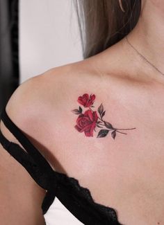 Most Beautiful Rose Tattoos Roses Tattoo Shoulder Women, Rose Tattoo Collar Bone Shoulder, Small Tattoos For Chest Women, Deep Love Tattoo, Collar Bone Tattoo Rose, Collar Bone Rose Tattoo, Rose Tattoo On Collar Bone, Single Rose Tattoo Design, Rose Tattoo Collar Bone