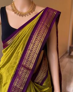 Best Saree Combination, Color Combinations For Saree, Traditional Blouse Designs Indian Silk Sarees, Gudipadwa Marathi Look, Saree And Jewellery Combination, Silk Saree Jewellery Ideas, Simple Pattu Sarees, Saree Jewellery Style, Sarees Colour Combinations