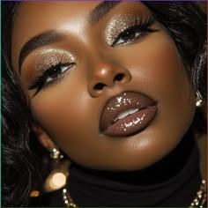 Eye Make Up Dark Skin, Black And Gold Eye Makeup Dark Skin, Matte Smokey Eye For Brown Eyes, Jackie Aina Makeup Looks, Sultry Fall Makeup, Makeup Looks For Brown Women, Birthday Make Up Black Women, Black Wedding Makeup Dark Skin Girl, Bold Graphic Liner