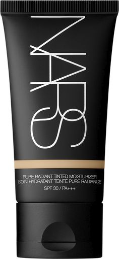 Pure Radiant Tinted Moisturizer SPF30/PA+++ är en lätt färgad fuktkräm med SPF 30 som återfuktar din hy och ger den en naturlig lyster. 

För vilken typ av makeup? 
Din hud blir nästan som naken, men förbättrad. Den här avancerade formulan utan oljor, lägger sig som en tunn, färgad slöja som skyddar din hud samtidigt som den återfuktar och förser den med mineraler, för en mjukare, slätare, mer strålande och mer naturlig hy. 
Dermatologiskt testad. Täpper inte igen porerna. 

Hur används den?
För Tinted Spf, Nars Makeup, Makeup Store, Makeup Tutorial For Beginners, Moisturizer With Spf, Skincare Ingredients, Tinted Moisturizer, Natural Glow, Radiant Skin