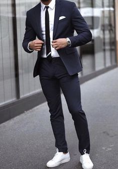 2 Piece Suit For Men, Mens Wedding Suits, Suits And Sneakers, Terno Slim, Stylish Mens Suits, Navy Blue Coat, Suit For Men, Men Fashion Casual Shirts