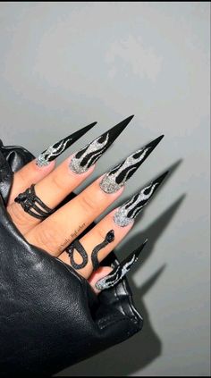 Black Nails Acrylic Stilettos Long, Bday Nails, Soya Mumu, Band Nails