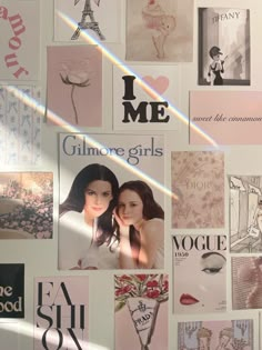 Coquette Room Wall Collage, Coquette Collage Photos, Coquette Collage Aesthetic, Pink Room Aesthetic Wall Decor, Girly Wall Collage, Pink Wall Photos, Pink Poster Collage, Wall Decor Pink Aesthetic, Coquette Photo Collage Wall