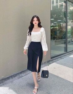 Mini Skirt And Blouse Outfit, Korean Work Outfit Summer, Young Adult Work Outfits, Korean Outfits Formal, Korean Outfits Casual Chic, Formal Korean Outfit, Wedding Casual Outfit, Elegant Korean Outfit, Korean Outfits Elegant