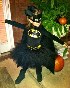 Batgirl costume #halloween #batman Batman Costume For Girls, Batman Girl, Batman Halloween, Batgirl Costume, Halloween 2016, Girl Superhero