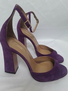 Lavender Shoes, Quinceañera Ideas, Velvet Block Heels, Pencil Heels, Heels Aesthetic, Purple Heels, London College, London College Of Fashion, Perfect Heels