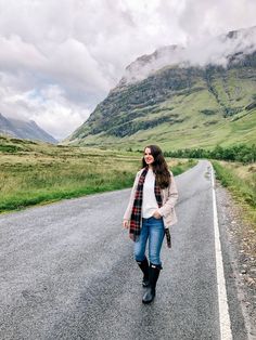 Two Days in Glencoe, Scotland - Lauren Campbell Scotland Spring Outfits, What To Pack For Scotland, Pack For Scotland, What To Wear In Scotland, Rainy Weather Outfits, Lauren Campbell, Scotland Fashion