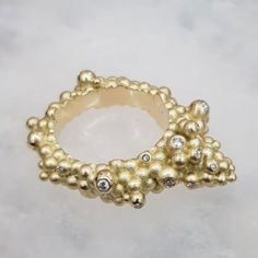 https://www.atelier-bijoux-createurs.com/abc/achat/nouveautes.php Wax Carving, Abc, Gold Bracelet, Wax, Crown Jewelry, Bubbles, Jewelry Making, Carving