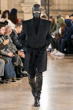 France Nuyen, Paris Fashion Week Men, Techwear Outfits, Juun J, Menswear Runway, Cyberpunk Fashion, Baggy Clothes, Moda Paris, Menswear Fashion Show