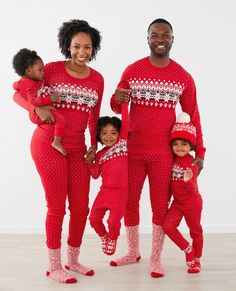 Christmas Family Pajamas Outfits 2022 – Women Clothing Online Store21 Christmas Pjs Family Picture Ideas, Matching Pajamas Family, Pjs Ideas, Christmas Reception, Christmas Family Photo Ideas, Maternity Photo Dress, Family Pajamas Christmas, Cookies With Santa, Family Christmas Pjs