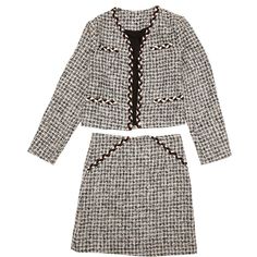 Keep your look professional and stylish in this suit set from Hobemty, featuring a plaid tweed fabric, long sleeve, collarless, side pockets, short length, contrast panel trim, and fully lined. Focused on Ladies' Semi-Formal Wear - This suit set can be a perfect addition to almost any outfit from formal to daily wear, and it is great for work, meetings, office, businesses, parties, weddings, casual, daily dressing, etc. Fall Fitted Plaid Sets, Tailored Tweed Skirt Suit For Office, Office Tweed Tailored Skirt Suit, Plaid Skirt Suit For Workwear In Fall, Tweed Skirt Suit For Business In Fall, Tweed Outfits, Work Meetings, Short Blazer, Semi Formal Wear