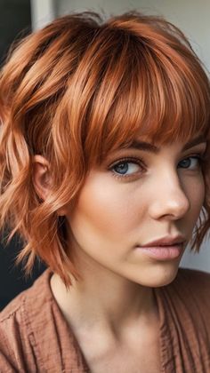 Sophisticated 39 Copper Peach Hair Color Ideas for 39 Short Peach Hair, Cooper Short Hair, Copper Peach Hair, Short Copper Hair, Peach Hair Color, Copper Hair Color Ideas, Peach Hair Colors, Feathered Layers, Coral Hair