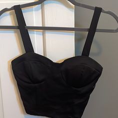 Nwt!! Black Stretchy Padded Bustier Corset Style Top. Super Comfortable And Flattering Fitted Cami Crop Top For Club, Fitted Strappy Crop Top For Club, Cropped Tank Top With Built-in Bra For Night Out, Date Night Crop Top With Built-in Bra, Fitted Strapless Tank Top For Night Out, Fitted Crop Top With Tank Straps For Club, Trendy Black Corset With Built-in Bra, Fitted Cami Crop Top For Night Out, Black Cropped Top With Removable Bra Pads