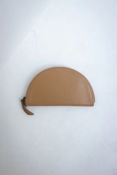 MANDRN | The Wedge - Sand Zipped Leather Wallet Functional Minimalism, Leather Cardholder, Loose Change, Your Cards, Leather Conditioner, Zip Wallet, Circle Shape, Coin Pouch, Card Holder Leather