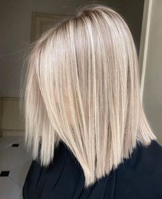 Long Bob Hairstyles For Thick Hair, Summer Blonde Hair, Cool Blonde Hair, Bob Hairstyles For Thick, Ash Blonde Hair, Blonde Hair Inspiration, Hair Shades, Blonde Hair Looks, Long Bob Hairstyles